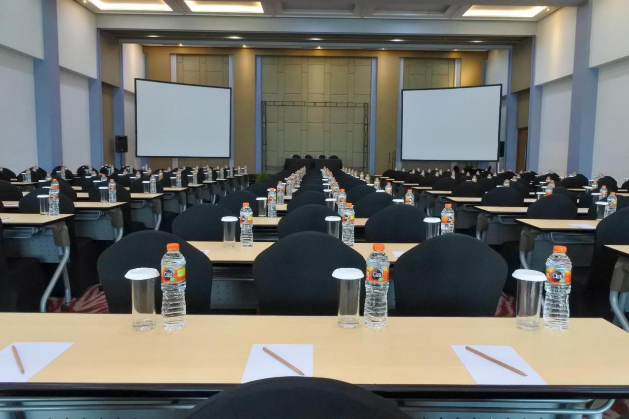 Fox Lite Hotel Metro Indah - Bandung Buitenkant foto