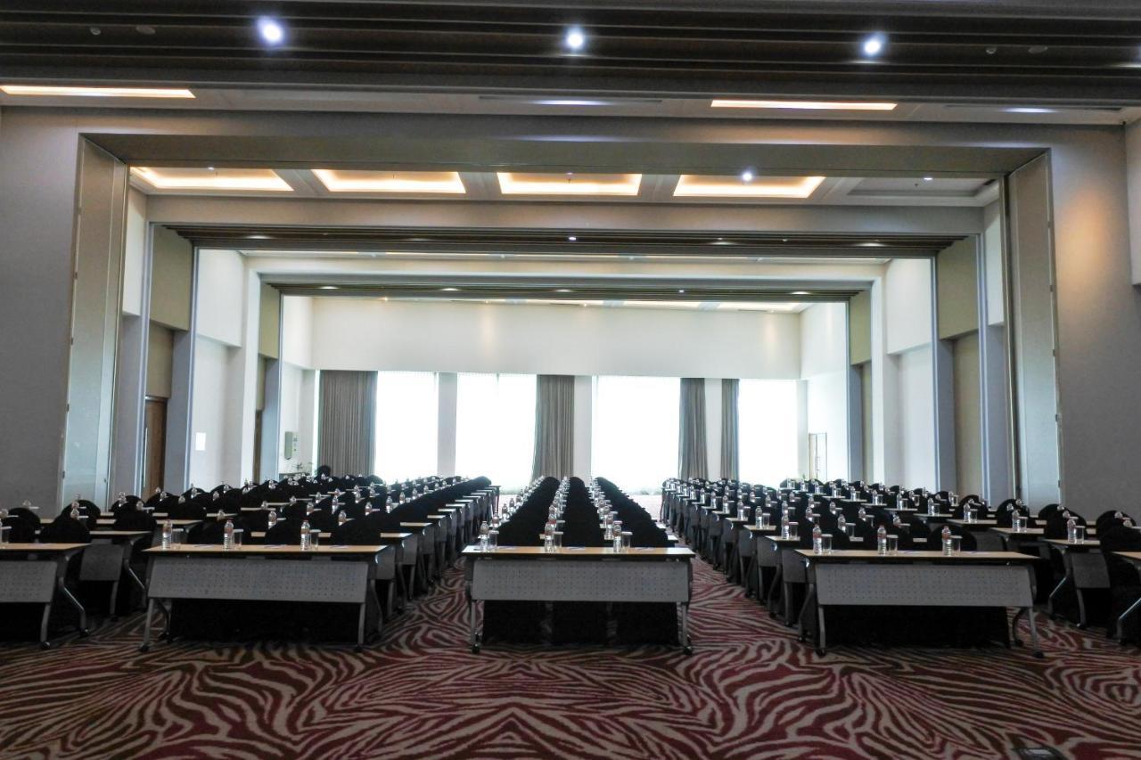 Fox Lite Hotel Metro Indah - Bandung Buitenkant foto
